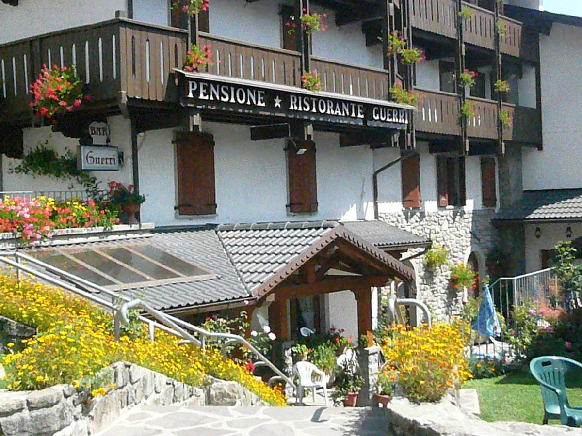 Albergo Ristorante Guerri Pievepelago Eksteriør billede