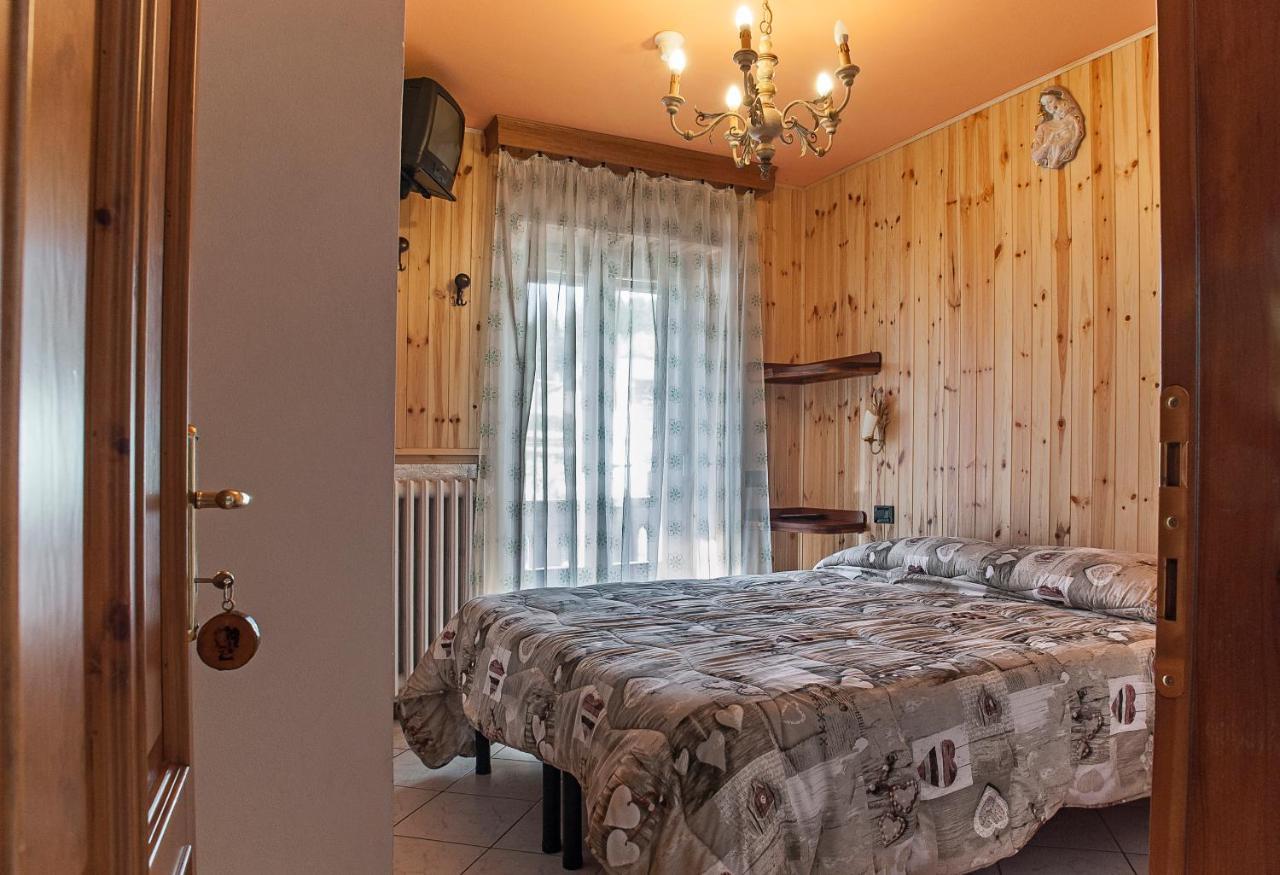 Albergo Ristorante Guerri Pievepelago Eksteriør billede